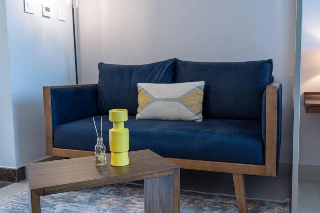 Cozy Studio In Sparkle Tower Jbr By Suiteable Дубай Екстериор снимка